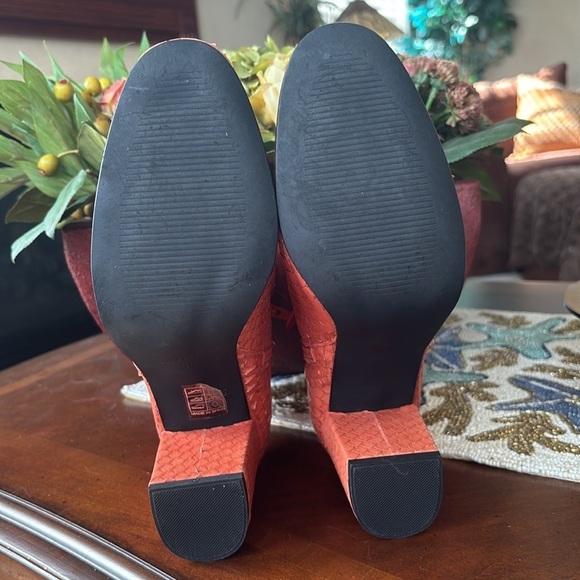 Brand New Farylrobin Anthropologie Genuine Leather Cognac Side Zip Ankle Boot - Picture 10 of 16